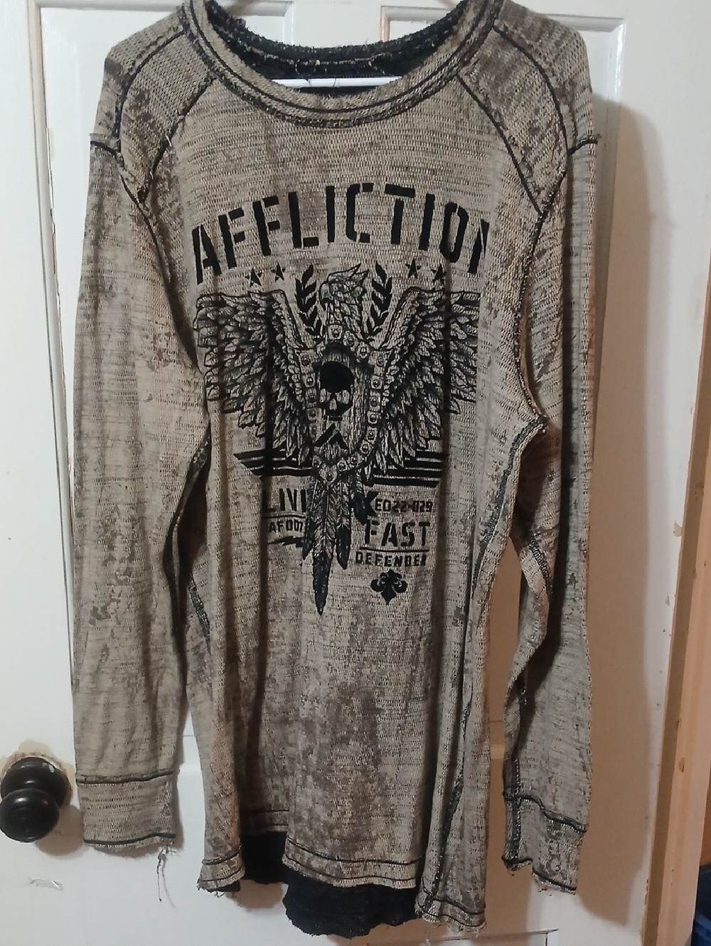Affliction Beige Long-Sleeve Graphic Crewneck Shirt with Black Print Reversible